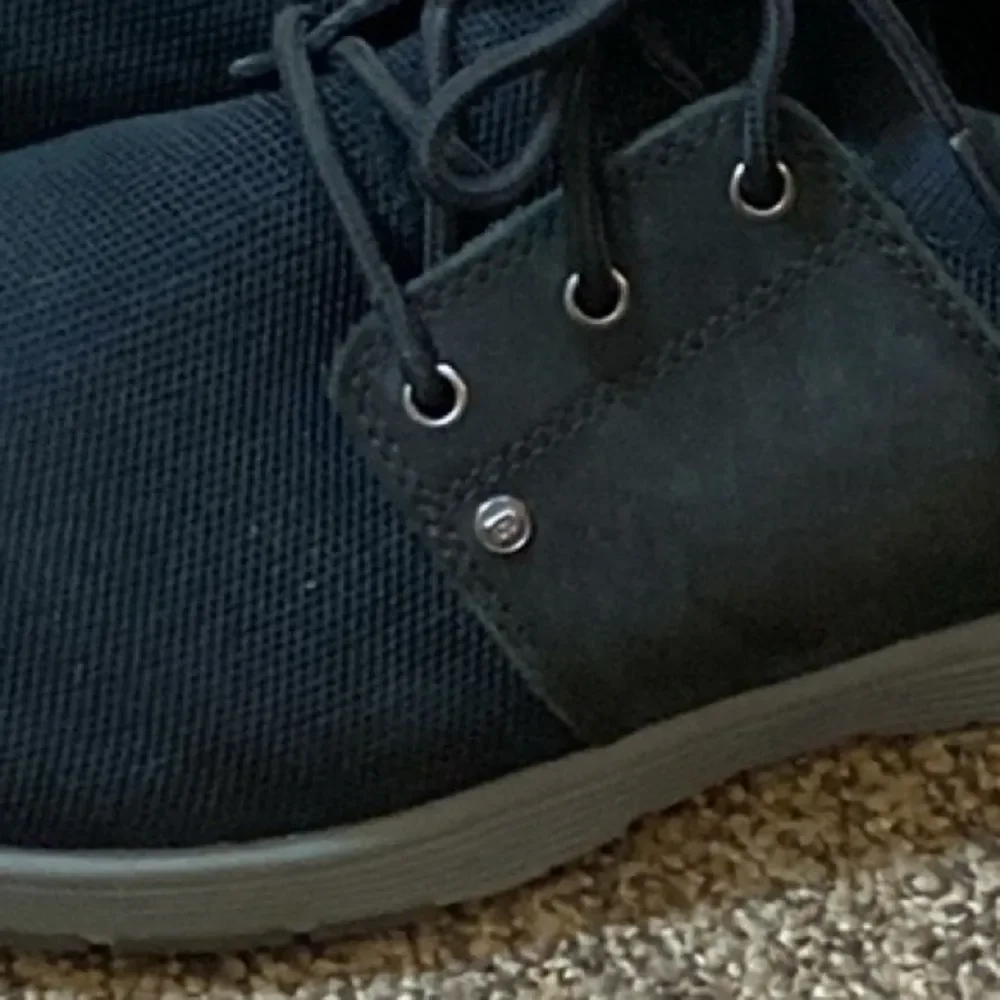 Duluth Trading Co Black Sneakers Minimalist Design Men’s Shoes Size 13